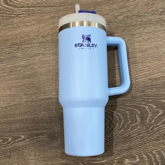 Stanley quencher 40oz